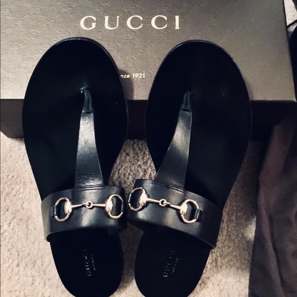 COPY - Black leather Gucci sandals (Authentic)